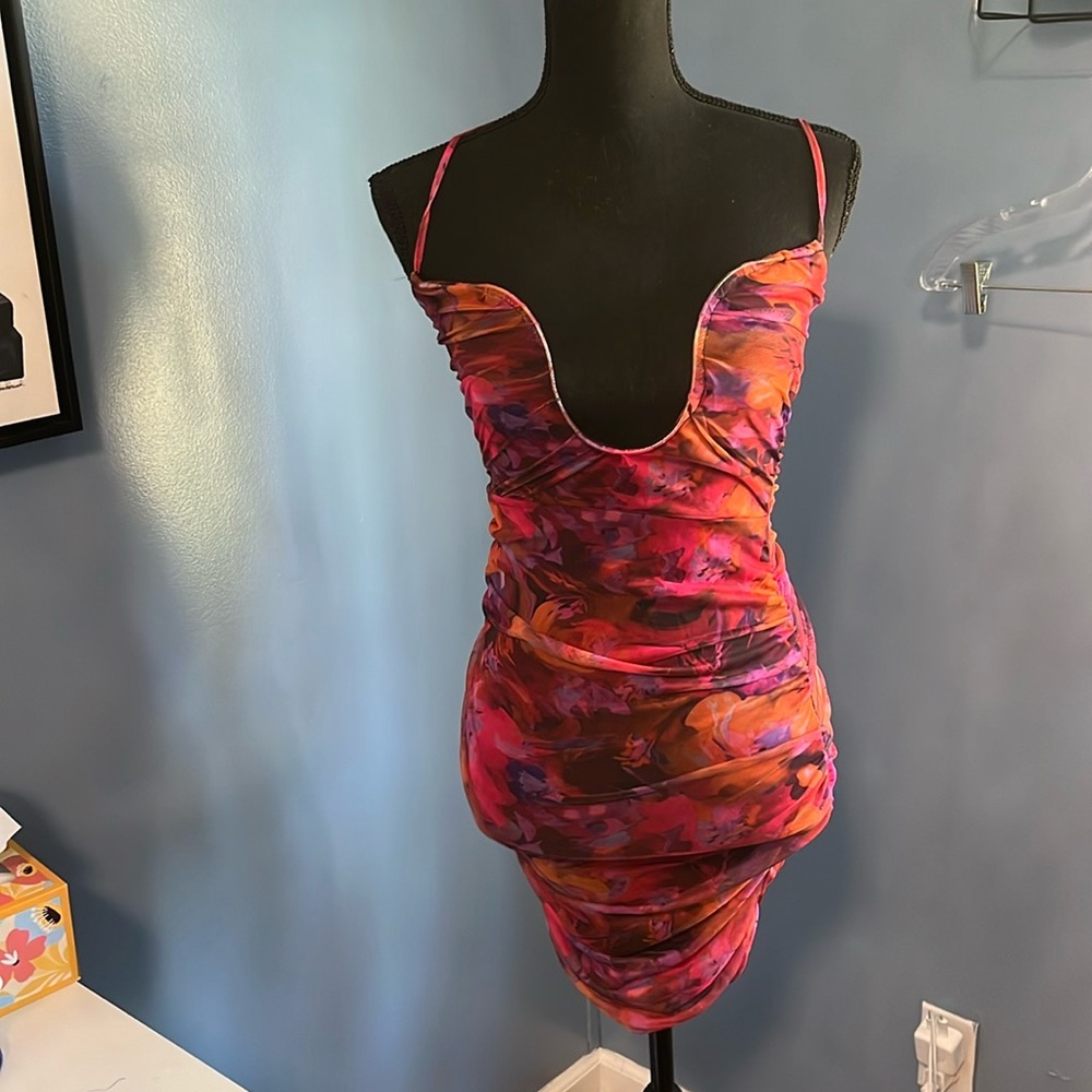Pretty little thing shape abstract floral print mesh cup detail ruched bodycon